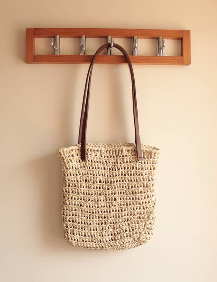 Summer Raffia Crochet Bag Pattern by Blue Star Crochet