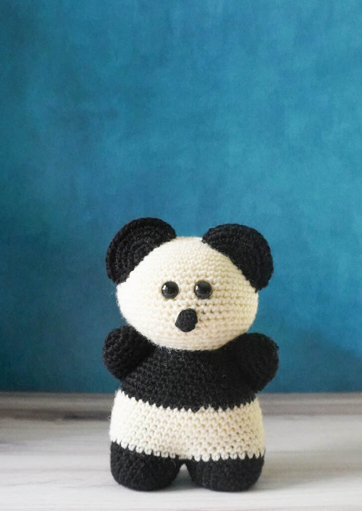 Pepper and Salt Amigumuri Panda