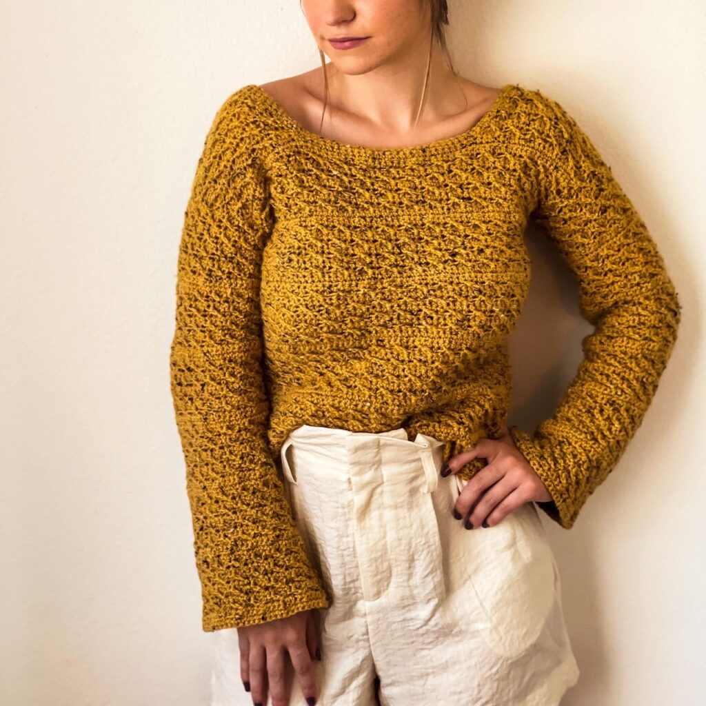 Emelita Twist Sweater by Itchin' for some Stitchin'